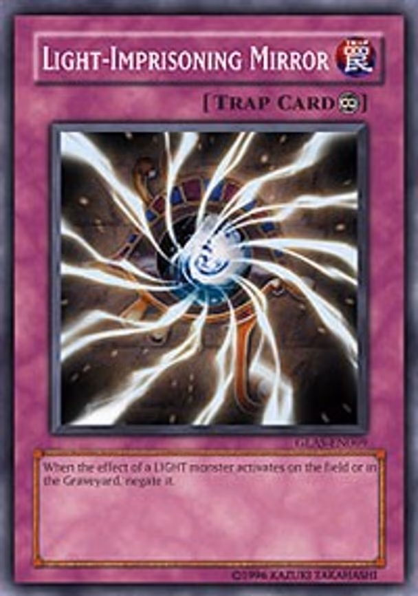 Light-Imprisoning Mirror